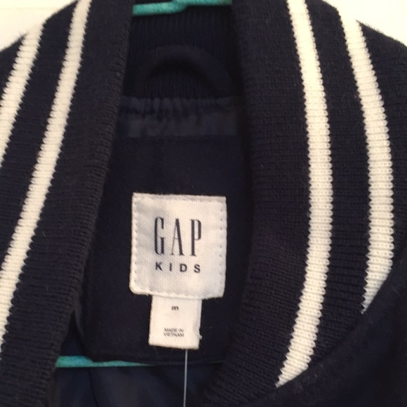 NWT Gap Kids Varsity jacket in size medium 8 - Picture 4 of 8